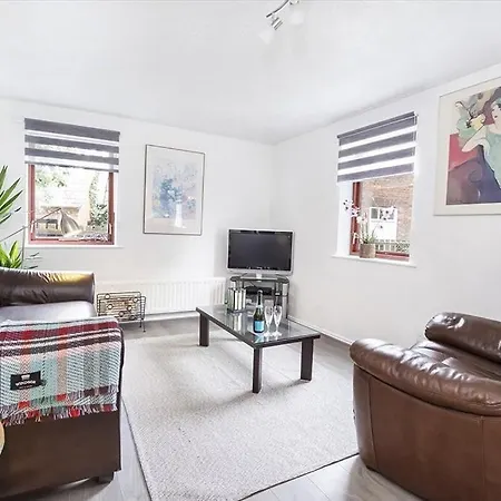 Cozy 2-bed Daire York