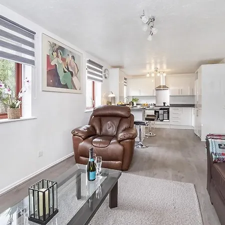 Cozy 2-bed